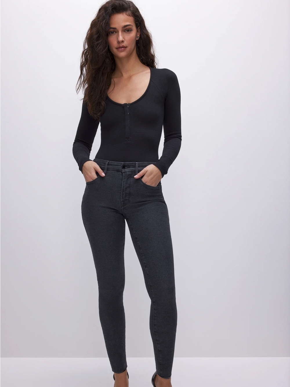Good American High-Rise Skinny Jeans in Black